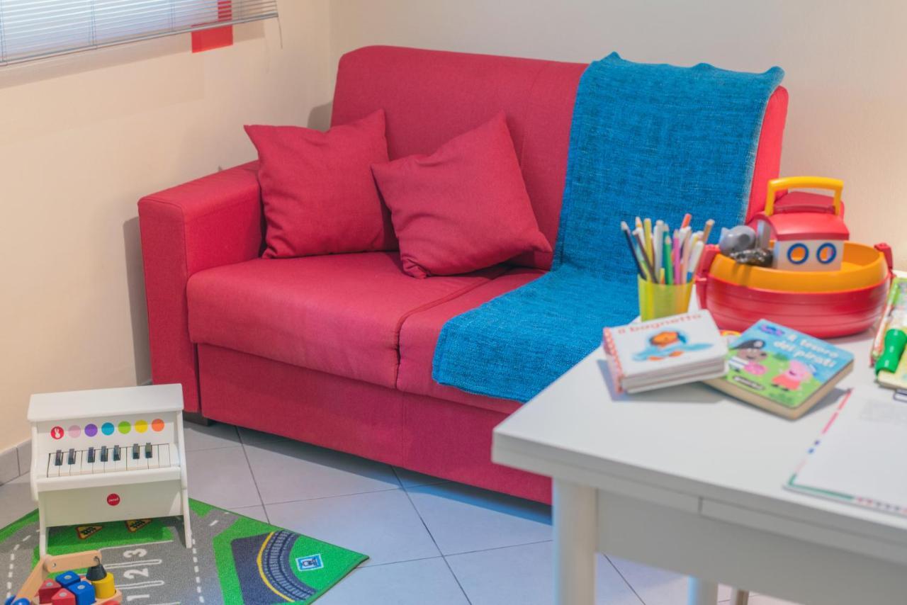 Babyaccommodation Family Sea & Box Pietra Ligure Exterior photo